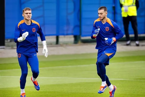 Mercato - Lens se positionne sur un international néerlandais