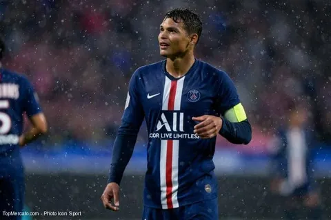 PSG : ce facteur important qui pourrait plomber l’avenir de Thiago Silva