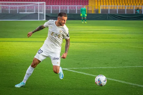 OM : le SMS de Clauss à Benatia dévoilé !