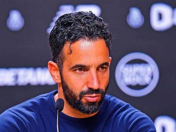 Ruben Amorim, le bon choix d’entraîneur pour Manchester United ?