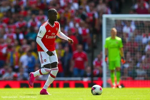 Arsenal : Nicolas Pépé réagit au départ d’Emery