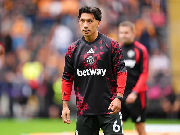 “Il y a toujours une raison” : Gerrard voit un but caché derrière la sortie de Martinez sur le mercato de Manchester United