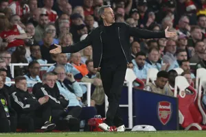 Le PSG et Arsenal également à la bataille pour un ex-défenseur de Ligue 2 à 25 M€