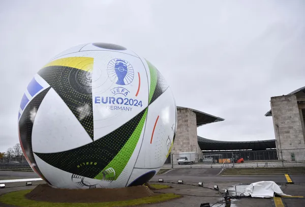 Ballon Euro 2024, officiel, Fussballliebe