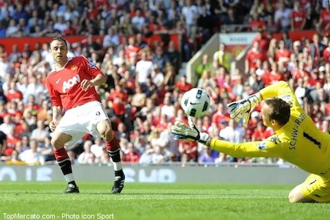 Man Utd : Berbatov se plaint de son temps de jeu