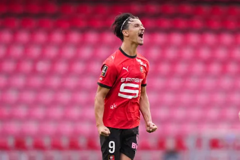 Mercato – Sur un nuage en L1, à deux doigts des Bleus… Le Stade Rennais peut déjà rêver du jackpot avec Esteban Lepaul