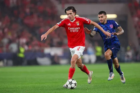 Mercato - Le Real Madrid et le Barça débarquent pour Alvaro Fernandez