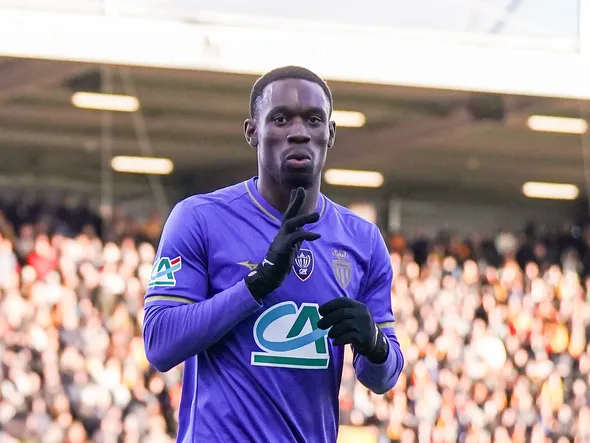 Mercato Monaco : un 9e prétendant européen identifié pour Folarin Balogun