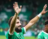 Mercato – 4 clubs prêts à lâcher 10-15 M€ pour Davitashvili… L’ASSE intransigeante jusqu’au bout