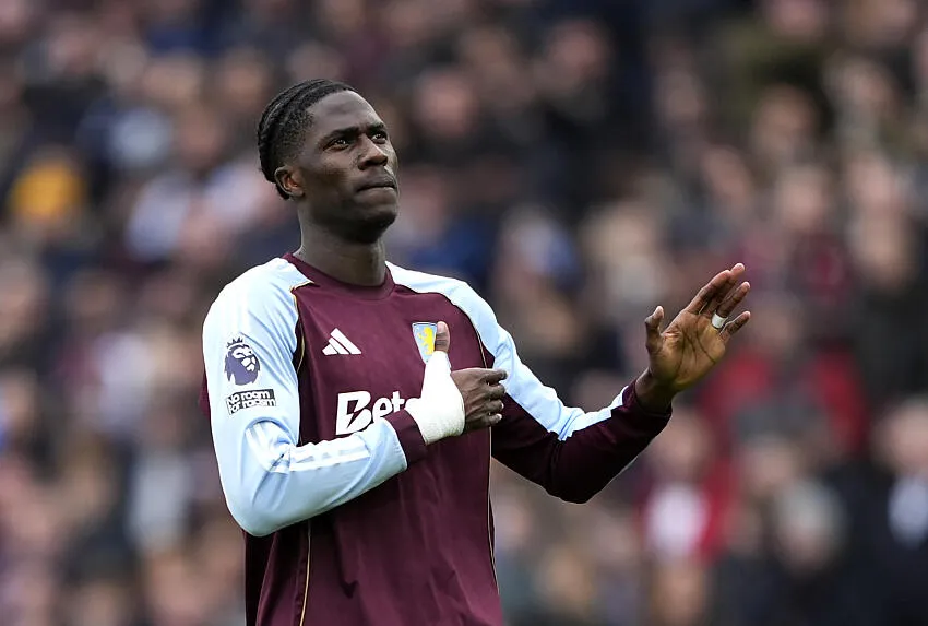 Amadou Onana, Aston Villa