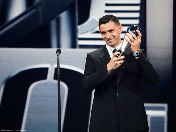 France-Argentine : Emiliano Martinez tente une réconciliation !