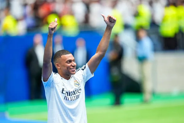 Kylian Mbappé, Real Madrid, présentation
