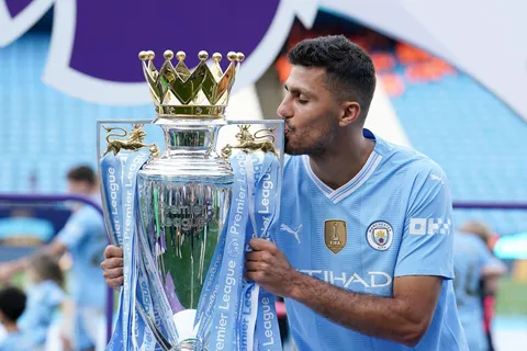 Manchester City : un taulier du Real Madrid veut Rodri