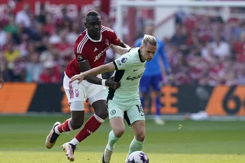 Mercato - L’OL fonce sur un défenseur de Premier League !