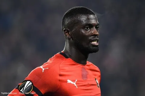 Rennes : une offre XXL venue de Chine pour Mbaye Niang