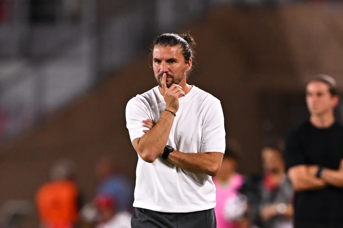 Mercato – “on est en train d’apprendre à se connaître”, Lens paye-t-il son remue-ménage de l’intersaison ?