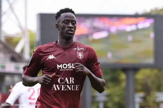 Metz : Ibrahima Niane blessé et absent plusieurs mois (Officiel)