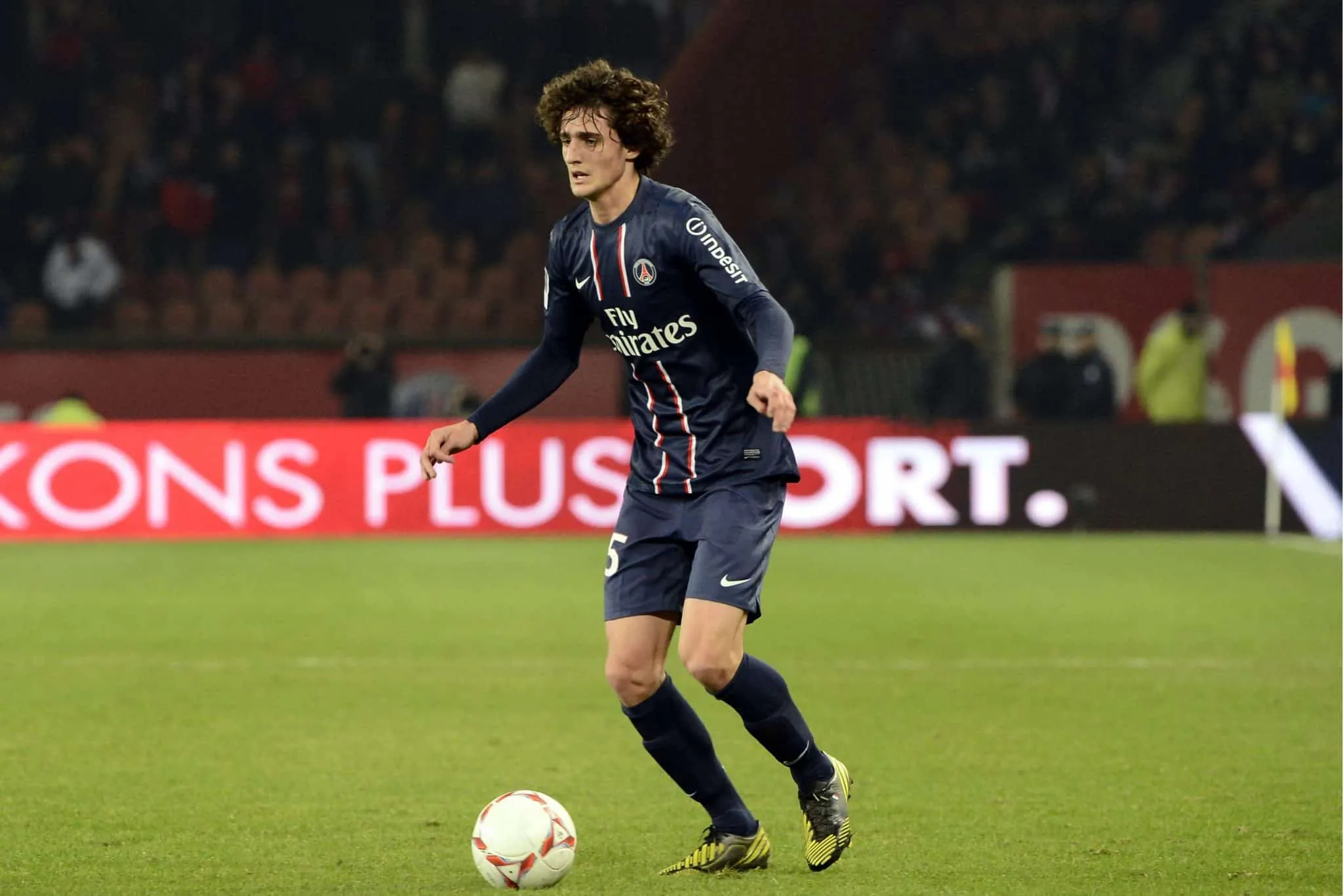 Dans quel club français Adrien Rabiot a-t-il été prêté par le PSG de janvier à juin 2013 ?