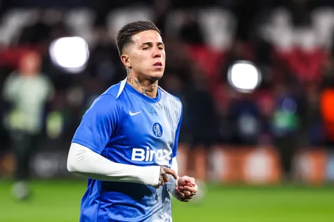 Mercato PSG : en plus d’éliminer Chelsea de la Ligue des Champions, le PSG contribue au doute autour d’Enzo Fernandez