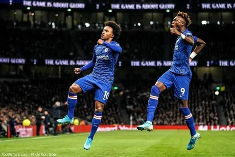 Premier League : Chelsea et Willian surprennent Tottenham