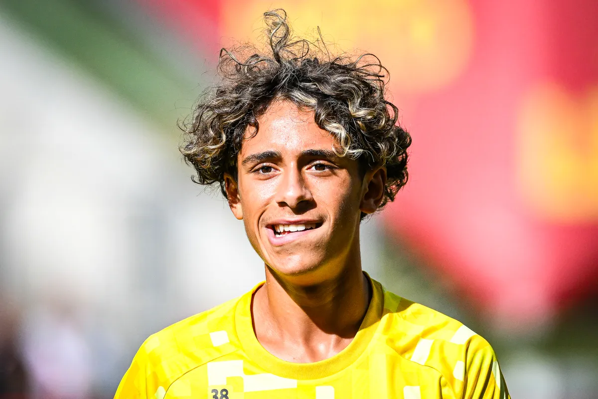 Mercato – Décisif en C1 à 16 ans, surclassé en sélection… Lens tient avec Mezian Mesloub sa future pépite bankable