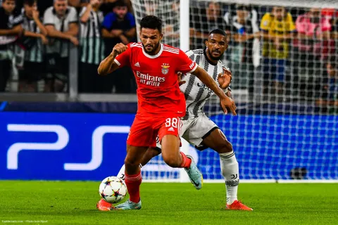 Mercato - Les chiffres du transfert du futur numéro 9 du PSG !