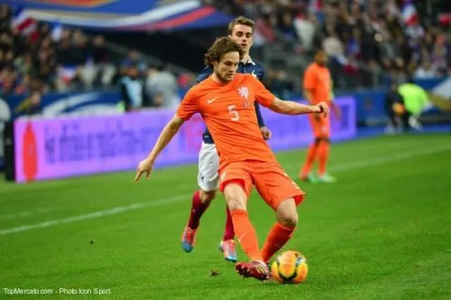 Man Utd : la délivrance pour Blind (Officiel)