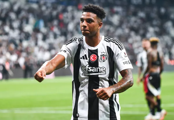 Cher Ndour Besiktas