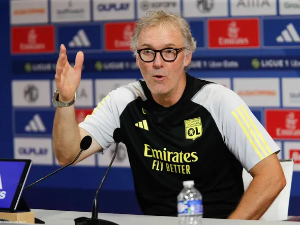 OL : Blanc fait passer un nouveau message à Textor