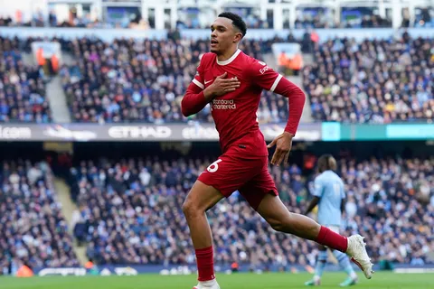 Liverpool : la sortie polémique d’Alexander-Arnold sur Manchester City !
