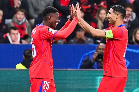 PSG : “il peut même jouer numéro 9” – Luis Enrique s’emballe pour son latéral ultra-polyvalent