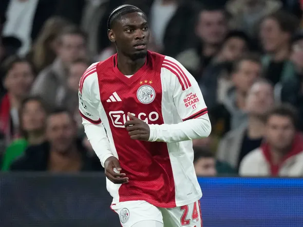 Le mercato clinquant de l’Ajax, à la sauce Ligue 1, ne l’a pas sorti de la crise…