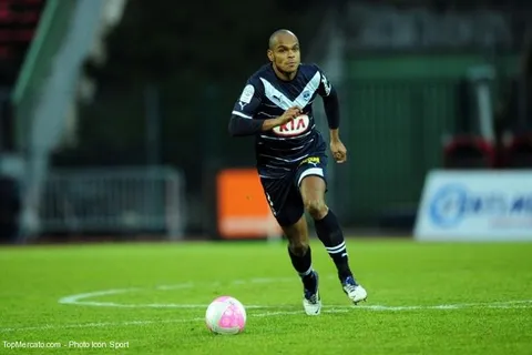 Un avenir encore très flou pour Henrique