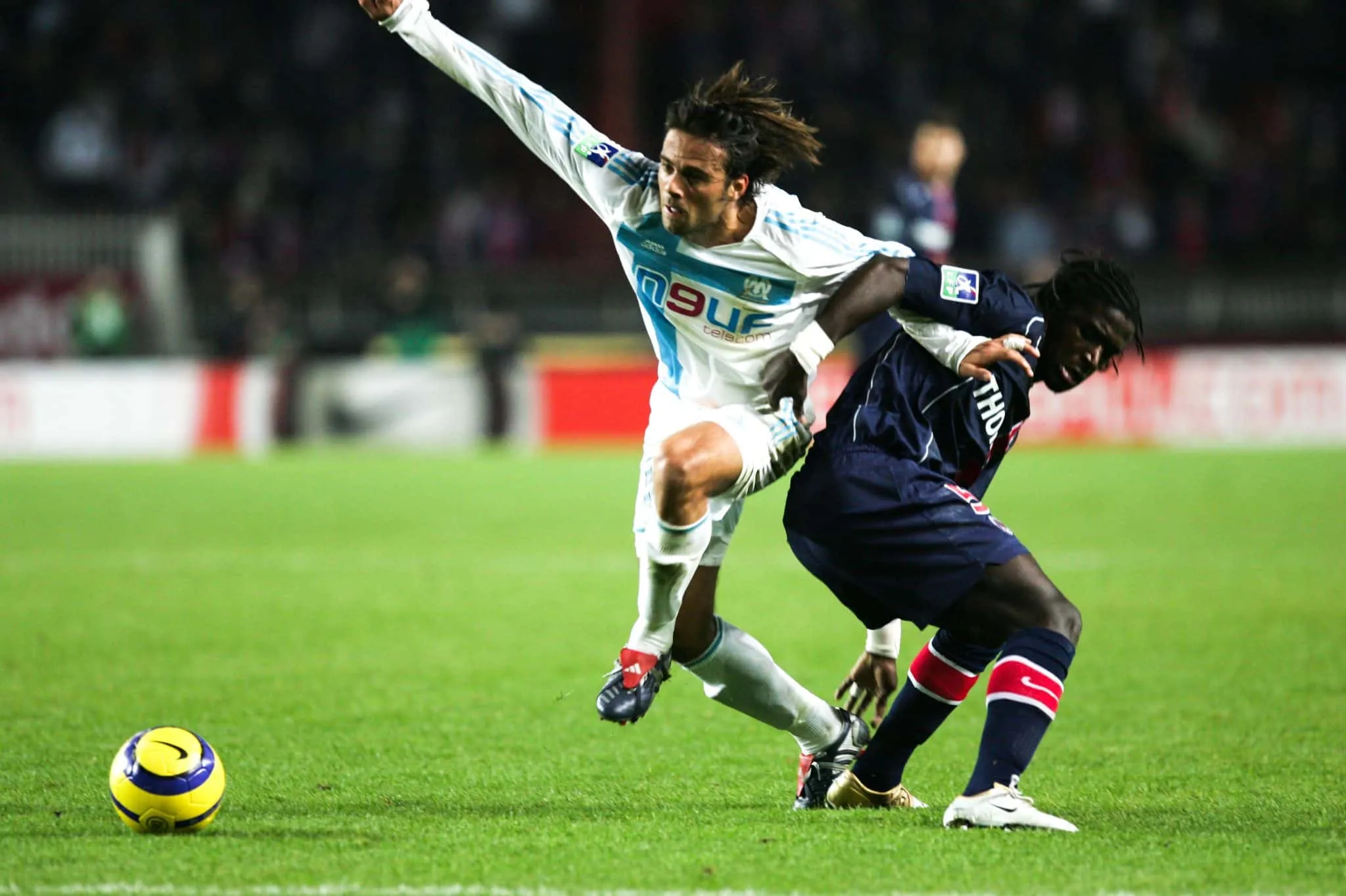 Le 31 août 2004, Fabrice Fiorèse signe à l’OM depuis le PSG. Quel joueur de Paris avait déjà rejoint la Canebière au début du mois de juillet 2004, libre de tout contrat ?