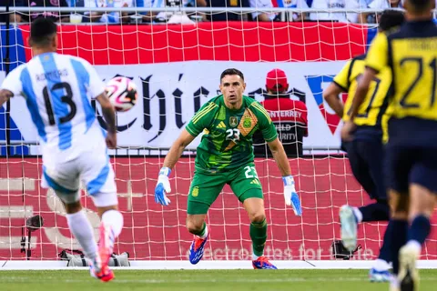 Euro 2024-Copa America : la dernière sortie polémique d’Emiliano Martinez !