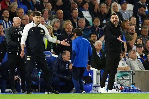 Mercato - Manchester United entame des discussions avec deux entraîneurs !