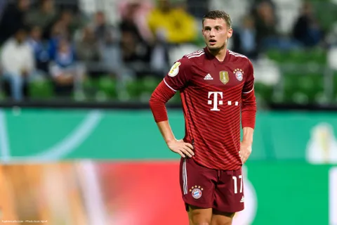 Officiel Mercato - Bayern Munich : Cuisance file à Venezia