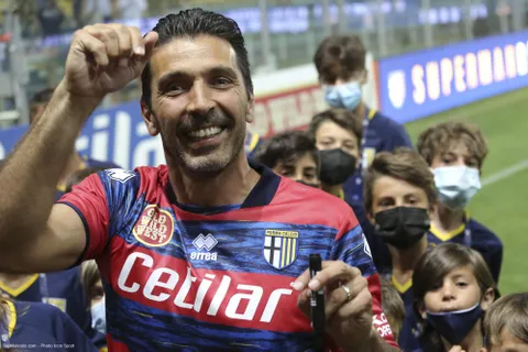 Parme : PSG, Barça, Real… A 44 ans, Buffon ne s’interdit rien !