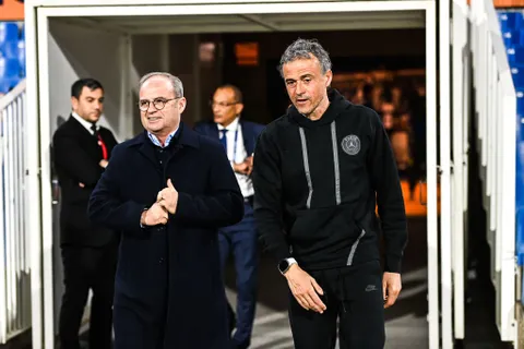 Mercato - PSG : un attaquant tient la corde pour l’été 2025 !