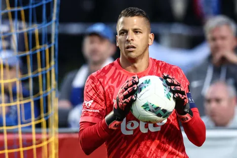 Mercato Lens : le RCL à la lutte avec Nice pour un gardien de 35 ans