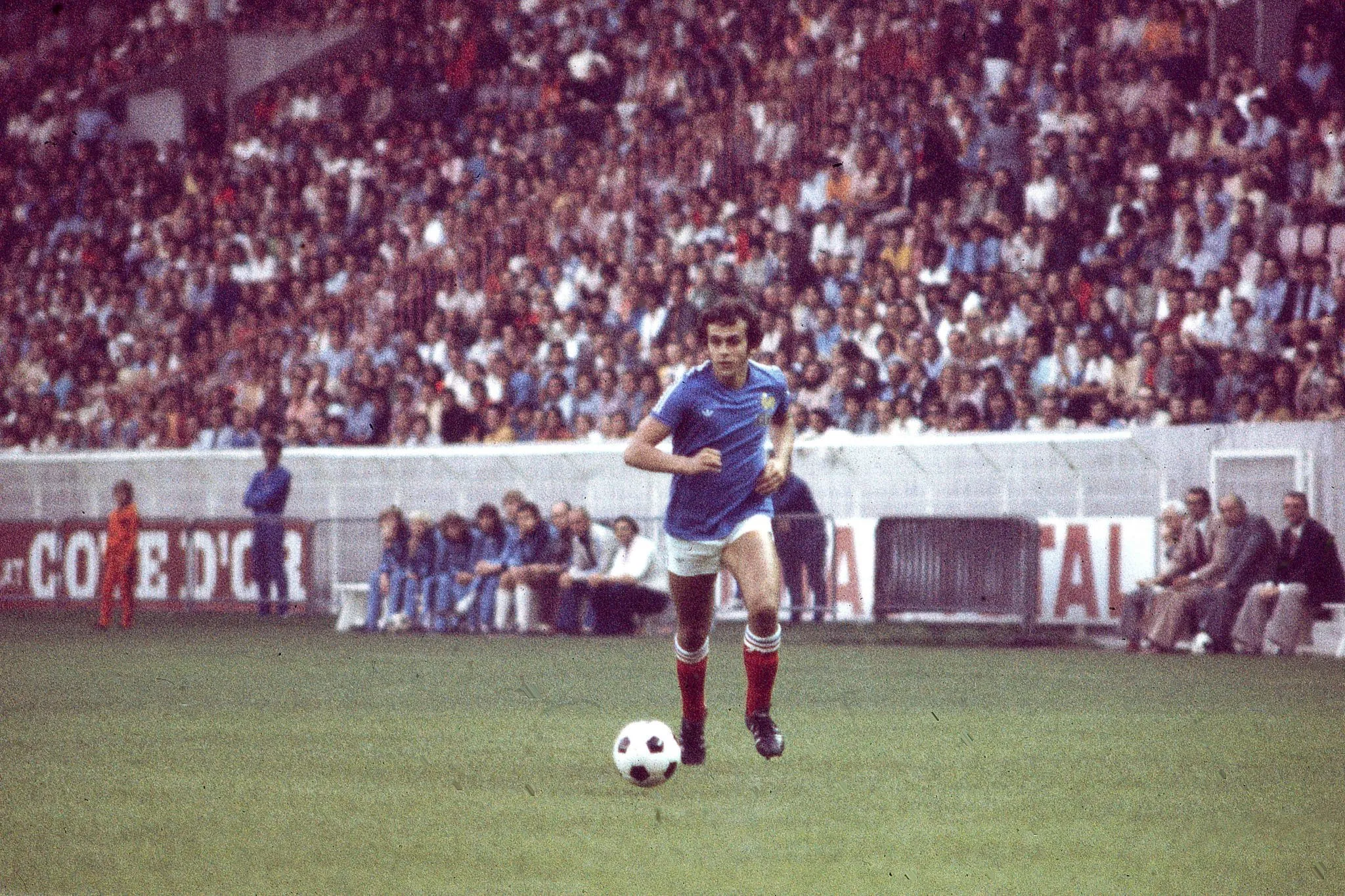 Laquelle de ces anecdotes sur Michel Platini aux JO est FAUSSE ?