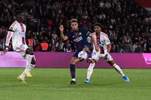 PSG-OL en DIRECT : suivez le match reporté de Ligue 1