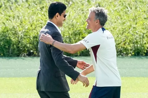 Pourquoi le PSG ne lâchera pas Luis Enrique malgré les critiques