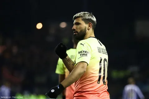Mercato - Manchester City : la Juve serait passée à l’action pour Agüero, mais…