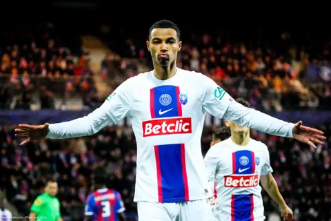 PSG : Ekitike affiche sa frustration sur les réseaux sociaux