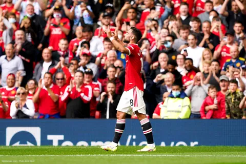 Premier League : Manchester United déroule contre Leeds avec un triplé de Fernandes