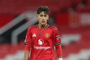 Manchester United : JJ Gabriel, le “kid Messi”, met le feu hors-mercato, Barça et Real déjà sur le coup ?