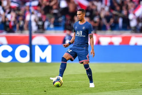 Mercato - PSG : un nouveau prétendant pour Kehrer