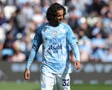 “Je place de grands espoirs en lui, mais la PL ce n’est pas la Ligue 1” : Ayyoub Bouaddi prévenu après ses débuts tonitruants à Manchester City