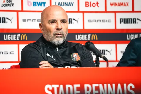 Mercato - Rennes : les 3 défenseurs de L1 qui peuvent soulager Jorge Sampaoli